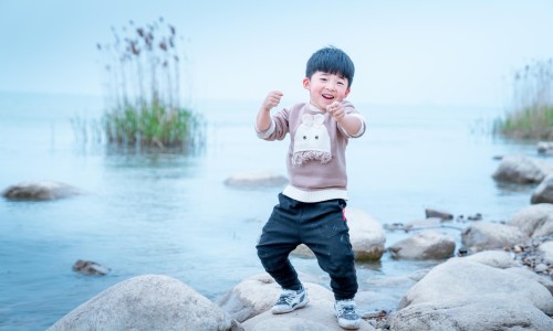 小婴儿为什么喜欢嘴弄得很小-小婴儿为什么喜欢撅嘴网—知名的婴儿老撅嘴是怎么回事网站,分享小婴儿为什么喜欢撅嘴笑知识
